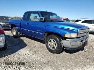 ✅ 1997 Dodge 1500 • VIN: 3B7HC13Z8VG826995 • Лот: 76375794. Опубликован ранее на Copart с пробегом 100 341 миль. Бесплатный доступ к архиву аукционных продаж из США и подробный отчёт об истории автомобиля на DreamBid. Изображение 4.
