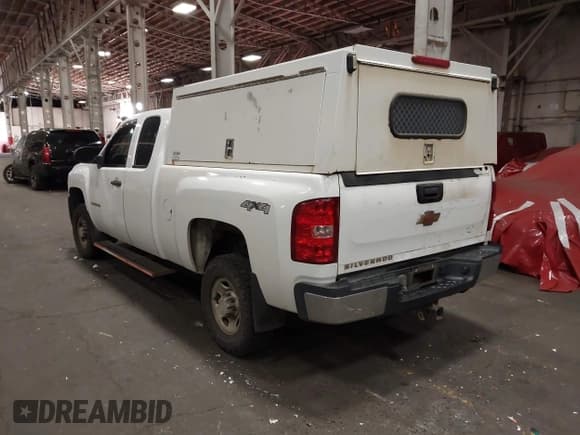 ✅ 2009 Chevrolet Silverado 2500HD Work Truck • VIN: 1GCHK49K19E133164 • Лот: 43423369. Опубликован ранее на IAAI с пробегом 304 182 миль. Бесплатный доступ к архиву аукционных продаж из США и подробный отчёт об истории автомобиля на DreamBid. Изображение 3.