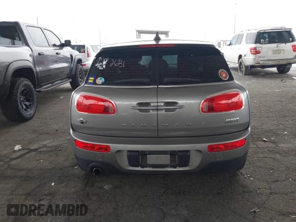 ✅ 2017 MINI Clubman Cooper • VIN: WMWLN5C58H2E32631 • Лот: 41916490. Опубликован ранее на IAAI с пробегом 66 533 миль. Бесплатный доступ к архиву аукционных продаж из США и подробный отчёт об истории автомобиля на DreamBid. Изображение 17.