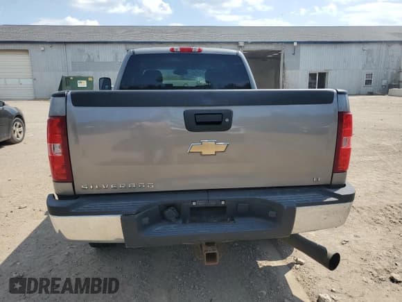 ✅ 2009 Chevrolet Silverado 2500HD LT • VIN: 1GCHK59669E133251 • Лот: 62861315. Опубликован ранее на Copart с пробегом 159 446 миль. Бесплатный доступ к архиву аукционных продаж из США и подробный отчёт об истории автомобиля на DreamBid. Изображение 6.
