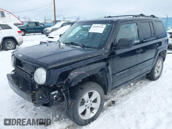 ✅ 2015 Jeep Patriot Sport • VIN: 1C4NJRBB4FD347418 • Lot: 41609314. Listed on IAAI with 121,337 mi. Free auction sales archive from the USA and detailed vehicle history report at DreamBid. Image 2.