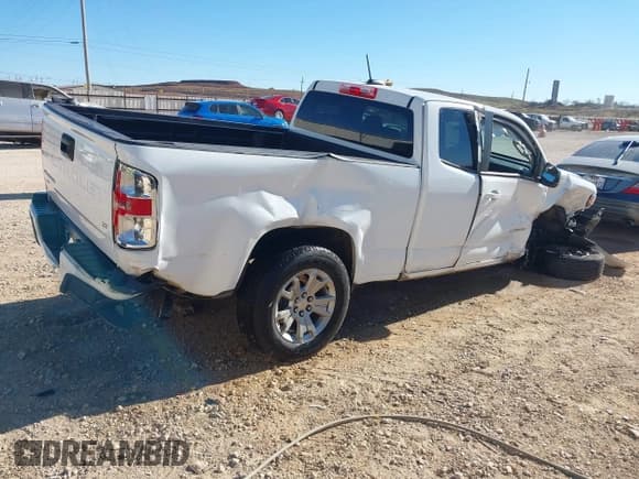 ✅ 2022 Chevrolet Colorado 2WD LT • VIN: 1GCHSCEA3N1294088 • Lot: 41211527. Listed on IAAI with 48,043 mi. Free auction sales archive from the USA and detailed vehicle history report at DreamBid. Image 4.