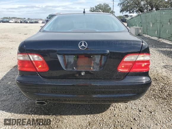 ✅ 2001 Mercedes-Benz CLK 320/430 • VIN: WDBLJ70G11F182465 • Лот: 81299454. Опубликован ранее на Copart с пробегом 99 524 миль. Бесплатный доступ к архиву аукционных продаж из США и подробный отчёт об истории автомобиля на DreamBid. Изображение 6.