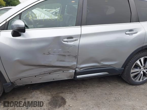 ✅ 2021 Subaru Ascent Limited • VIN: 4S4WMAPD5M3465998 • Лот: 42442698. Опубликован ранее на IAAI с пробегом 64 006 миль. Бесплатный доступ к архиву аукционных продаж из США и подробный отчёт об истории автомобиля на DreamBid. Изображение 17.