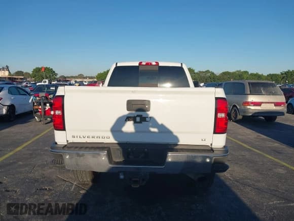 ✅ 2017 Chevrolet Silverado 2500HD LT • VIN: 1GC1KVEG8HF128707 • Lot: 41795885. Listed on IAAI with 192,048 mi. Free auction sales archive from the USA and detailed vehicle history report at DreamBid. Image 16.
