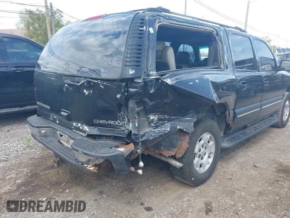 ✅ 2002 Chevrolet Suburban LT • VIN: 1GNFK16Z42J114992 • Лот: 42394040. Опубликован ранее на IAAI с пробегом Не указан. Бесплатный доступ к архиву аукционных продаж из США и подробный отчёт об истории автомобиля на DreamBid. Изображение 6.