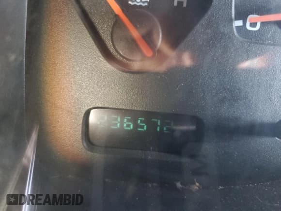 ✅ 2004 Dodge Dakota • VIN: 1D7GL12K64S663339 • Lot: 78636264. Wystawiony na Copart z przebiegiem 236 572 mil. Bezpłatny archiwum sprzedaży aukcyjnych z USA i szczegółowy raport historii pojazdu na DreamBid. Zdjęcie 9.