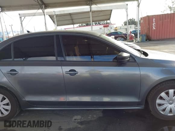 ✅ 2015 Volkswagen Jetta S • VIN: 3VW2K7AJ6FM424594 • Lot: 43720627. Wystawiony na IAAI z przebiegiem 145 834 mil. Bezpłatny archiwum sprzedaży aukcyjnych z USA i szczegółowy raport historii pojazdu na DreamBid. Zdjęcie 13.