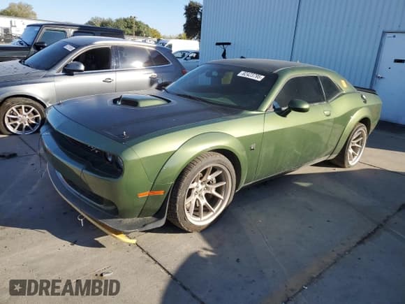 ✅ 2020 Dodge Challenger R/T Scat Pack • VIN: 2C3CDZFJ9LH179603 • Lot: 82423795. Wystawiony na Copart z przebiegiem Nie podano. Bezpłatny archiwum sprzedaży aukcyjnych z USA i szczegółowy raport historii pojazdu na DreamBid. Zdjęcie 1.