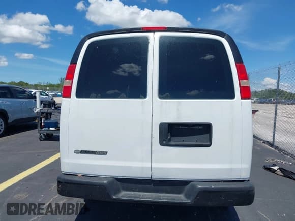 ✅ 2012 Chevrolet Express Cargo • VIN: 1GCWGFCA1C1144412 • Lot: 42792791. Listed on IAAI with 182,242 mi. Free auction sales archive from the USA and detailed vehicle history report at DreamBid. Image 16.