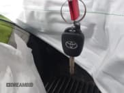 ✅ 2023 Toyota Corolla Cross L • VIN: 7MUAAAAG4PV069225 • Lot: 43460558. Wystawiony na IAAI z przebiegiem 17 921 mil. Bezpłatny archiwum sprzedaży aukcyjnych z USA i szczegółowy raport historii pojazdu na DreamBid. Zdjęcie 11.