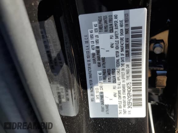 ✅ 2024 Mazda 3 S Preferred • VIN: 3MZBPACM2RM404675 • Lot: 69221234. Wystawiony na Copart z przebiegiem 2 145 mil. Bezpłatny archiwum sprzedaży aukcyjnych z USA i szczegółowy raport historii pojazdu na DreamBid. Zdjęcie 13.