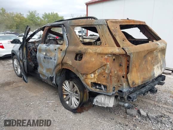 2022 Ford Explorer Limited z VIN 1FMSK8FH6NGC07971, wystawiony jako IAAI lot #43372947 z przebiegiem Nie podano mil oraz . Historia ofert i sprzedaży dostępna na DreamBid. Obrazek 3.