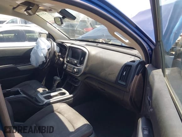 ✅ 2020 Chevrolet Colorado 2WD LT • VIN: 1GCGSCEA6L1103448 • Lot: 42816246. Wystawiony na IAAI z przebiegiem 53 499 mil. Bezpłatny archiwum sprzedaży aukcyjnych z USA i szczegółowy raport historii pojazdu na DreamBid. Zdjęcie 5.