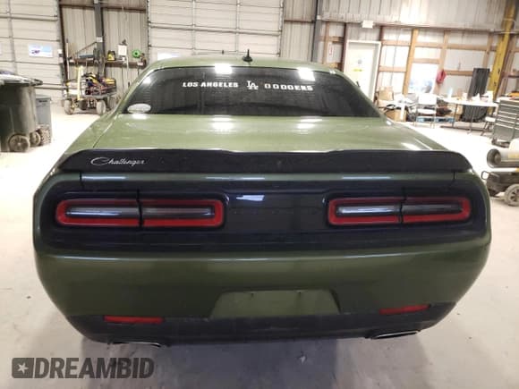 ✅ 2020 Dodge Challenger SXT • VIN: 2C3CDZAG9LH222591 • Lot: 36818784. Wystawiony na Copart z przebiegiem 22 772 mil. Bezpłatny archiwum sprzedaży aukcyjnych z USA i szczegółowy raport historii pojazdu na DreamBid. Zdjęcie 6.