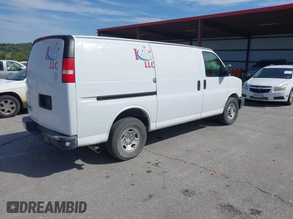 ✅ 2014 Chevrolet Express Cargo • VIN: 1GCWGFCA6E1187131 • Lot: 43029710. Listed on IAAI with 301,434 mi. Free auction sales archive from the USA and detailed vehicle history report at DreamBid. Image 4.