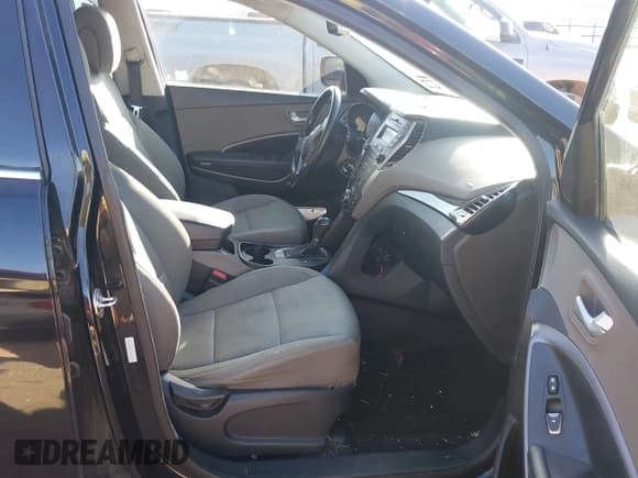 ✅ 2013 Hyundai Santa Fe Sport • VIN: 5XYZU3LB4DG039877 • Лот: 42878795. Опубликован ранее на IAAI с пробегом 146 718 миль. Бесплатный доступ к архиву аукционных продаж из США и подробный отчёт об истории автомобиля на DreamBid. Изображение 5.