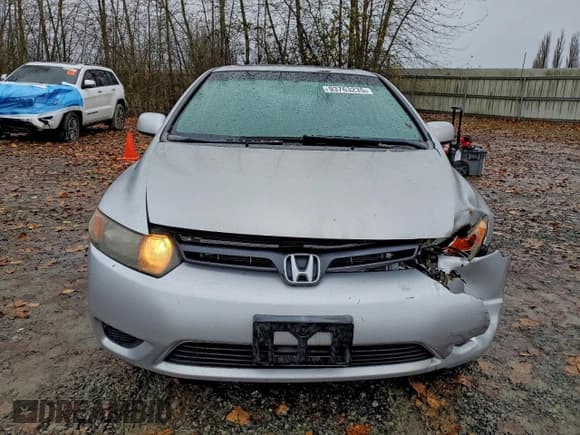 ✅ 2008 Honda Civic EX-L • VIN: 2HGFG129X8H559619 • Lot: 93763235. Wystawiony na Copart z przebiegiem 135 103 mil. Bezpłatny archiwum sprzedaży aukcyjnych z USA i szczegółowy raport historii pojazdu na DreamBid. Zdjęcie 5.