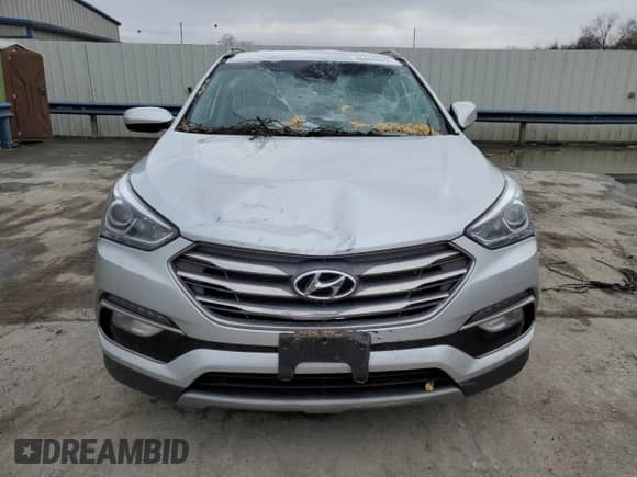 ✅ 2017 Hyundai Santa Fe 2.4L • VIN: 5XYZUDLB7HG422417 • Lot: 46468033. Wystawiony na Copart z przebiegiem 71 404 mil mil. Skorzystaj z bezpłatnego archiwum sprzedaży aukcyjnych z USA i zobacz szczegółowy raport historii pojazdu na DreamBid. Zdjęcie 5.