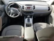 ✅ 2016 Kia Sportage LX • VIN: KNDPB3AC2G7836915 • Lot: 89901235. Wystawiony na Copart z przebiegiem 179 831 mil. Bezpłatny archiwum sprzedaży aukcyjnych z USA i szczegółowy raport historii pojazdu na DreamBid. Zdjęcie 8.