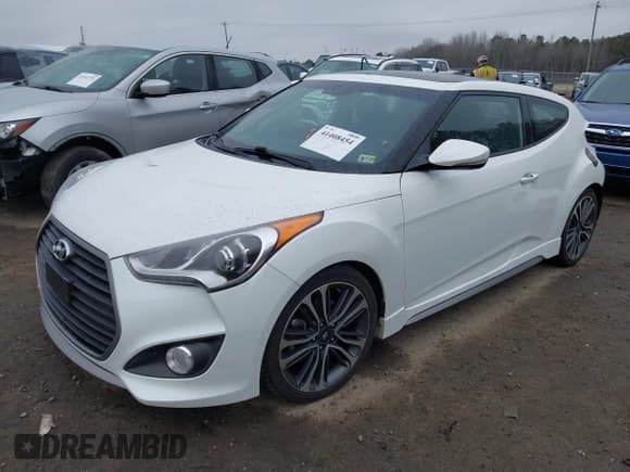 ✅ 2016 Hyundai Veloster Turbo Rally Edition • VIN: KMHTC6AE1GU272587 • Lot: 41408454. Wystawiony na IAAI z przebiegiem 65 270 mil. Bezpłatny archiwum sprzedaży aukcyjnych z USA i szczegółowy raport historii pojazdu na DreamBid. Zdjęcie 2.