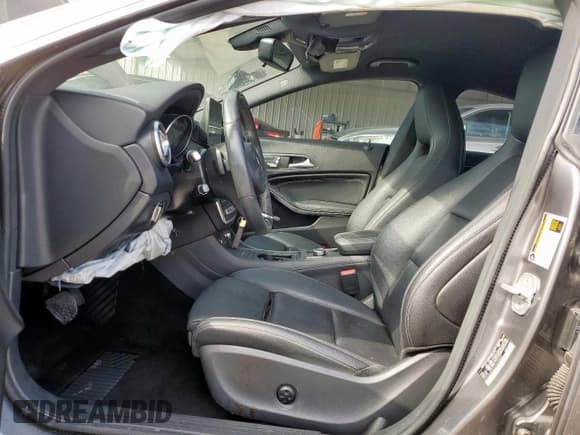 ✅ 2018 Mercedes-Benz CLA 250 • VIN: WDDSJ4EB3JN533882 • Lot: 84175655. Listed on Copart with 79,543 mi. Free auction sales archive from the USA and detailed vehicle history report at DreamBid. Image 7.