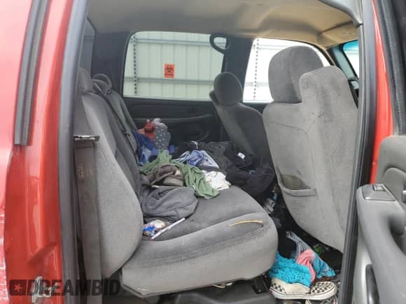 2007 GMC Sierra 1500 SL with VIN 2GTEK13V971120262, listed as a Copart auction lot 61915754 with 232,410 mi miles and Salvage title. Bid and sale history available at DreamBid. Image 10.