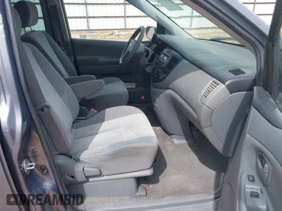 ✅ 2006 Mazda MPV LX • VIN: JM3LW28AX60562766 • Lot: 42538715. Listed on IAAI with 161,855 mi. Free auction sales archive from the USA and detailed vehicle history report at DreamBid. Image 5.