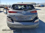 ✅ 2023 Hyundai Kona SE • VIN: KM8K23AG9PU183669 • Лот: 68343464. Опубликован ранее на Copart с пробегом 27 539 миль. Бесплатный доступ к архиву аукционных продаж из США и подробный отчёт об истории автомобиля на DreamBid. Изображение 6.