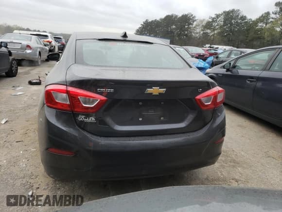 ✅ 2017 Chevrolet Cruze LT • VIN: 1G1BE5SM2H7238001 • Lot: 45557653. Listed on Copart with 103,390 mi. Free auction sales archive from the USA and detailed vehicle history report at DreamBid. Image 6.