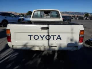 ✅ 1992 Toyota Pickup • VIN: JT4RN81A5N0103131 • Лот: 71761514. Опубликован ранее на Copart с пробегом 156 199 миль. Бесплатный доступ к архиву аукционных продаж из США и подробный отчёт об истории автомобиля на DreamBid. Изображение 6.