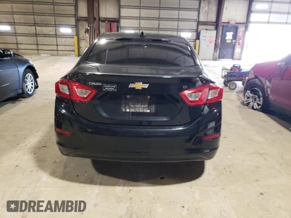 ✅ 2018 Chevrolet Cruze LT • VIN: 1G1BE5SM7J7122606 • Lot: 48962233. Listed on Copart with 124,762 mi. Free auction sales archive from the USA and detailed vehicle history report at DreamBid. Image 6.