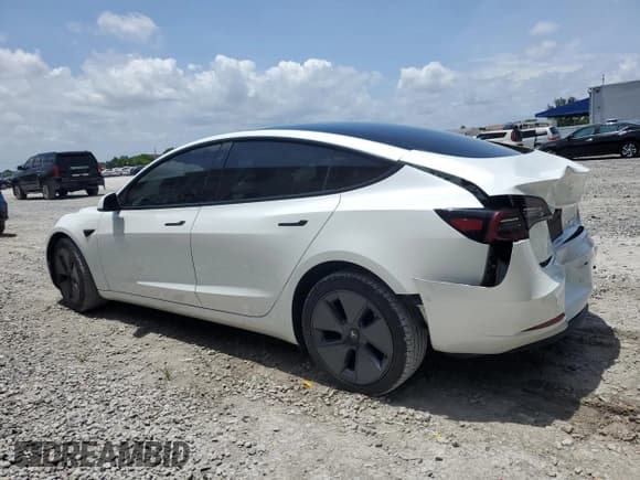 ✅ 2021 Tesla Model 3 Long Range • VIN: 5YJ3E1EB2MF054518 • Lot: 58994065. Wystawiony na Copart z przebiegiem 50 400 mil. Bezpłatny archiwum sprzedaży aukcyjnych z USA i szczegółowy raport historii pojazdu na DreamBid. Zdjęcie 2.