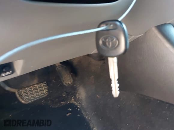 ✅ 2014 Toyota Tacoma PreRunner • VIN: 5TFJU4GN5EX058881 • Lot: 43603920. Listed on IAAI with 170,876 mi. Free auction sales archive from the USA and detailed vehicle history report at DreamBid. Image 11.