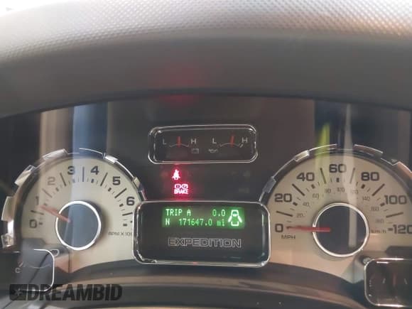 ✅ 2013 Ford Expedition Max XLT • VIN: 1FMJK1J5XDEF12061 • Lot: 43545615. Wystawiony na IAAI z przebiegiem 171 647 mil. Bezpłatny archiwum sprzedaży aukcyjnych z USA i szczegółowy raport historii pojazdu na DreamBid. Zdjęcie 7.