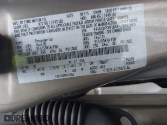 ✅ 2015 Ford Focus SE • VIN: 1FADP3F28FL382363 • Lot: 43733904. Listed on IAAI with 103,684 mi. Free auction sales archive from the USA and detailed vehicle history report at DreamBid. Image 9.