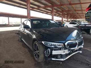 2020 BMW 3 Series 330i xDrive z VIN 3MW5R7J08L8B37018, wystawiony jako IAAI lot #42406956 z przebiegiem Nie podano mil oraz . Historia ofert i sprzedaży dostępna na DreamBid. Obrazek 1.