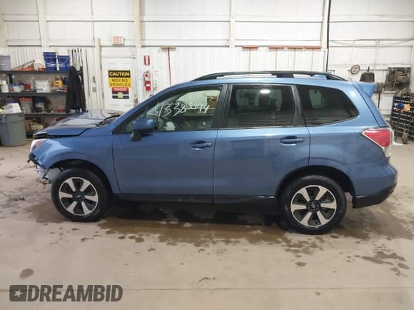 ✅ 2018 Subaru Forester Premium • VIN: JF2SJAEC2JH570049 • Lot: 43380044. Wystawiony na IAAI z przebiegiem 62 373 mil. Bezpłatny archiwum sprzedaży aukcyjnych z USA i szczegółowy raport historii pojazdu na DreamBid. Zdjęcie 15.