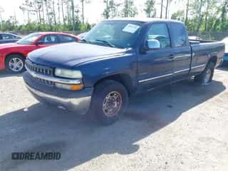 2000 Chevrolet Silverado 2500 LS z VIN 1GCGC29U0YE149496, wystawiony jako IAAI lot #41967368 z przebiegiem 282 833 mil mil oraz . Historia ofert i sprzedaży dostępna na DreamBid. Obrazek 2.