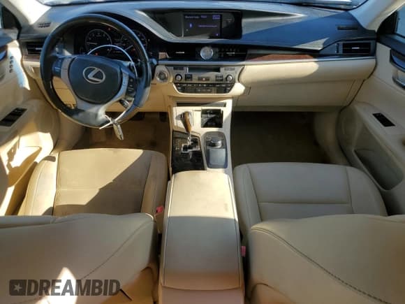 ✅ 2013 Lexus ES 250 • VIN: JTHBK1GG7D2004891 • Lot: 84886655. Listed on Copart with 256,589 mi. Free auction sales archive from the USA and detailed vehicle history report at DreamBid. Image 8.
