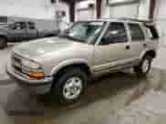 1999 Chevrolet Blazer LT z VIN 1GNDT13W3X2151872, wystawiony jako Copart lot #50419615 z przebiegiem 94 520 mil mil oraz Szkoda całkowita • Salvage title. Historia ofert i sprzedaży dostępna na DreamBid. Obrazek 1.
