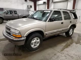 ✅ 1999 Chevrolet Blazer LT • VIN: 1GNDT13W3X2151872 • Lot: 50419615. Wystawiony na Copart z przebiegiem 94 520 mil. Bezpłatny archiwum sprzedaży aukcyjnych z USA i szczegółowy raport historii pojazdu na DreamBid. Zdjęcie 1.
