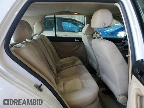 ✅ 2004 Volkswagen Golf GL • VIN: 9BWFL61J344003698 • Lot: 65424995. Wystawiony na Copart z przebiegiem 98 892 mil. Bezpłatny archiwum sprzedaży aukcyjnych z USA i szczegółowy raport historii pojazdu na DreamBid. Zdjęcie 10.