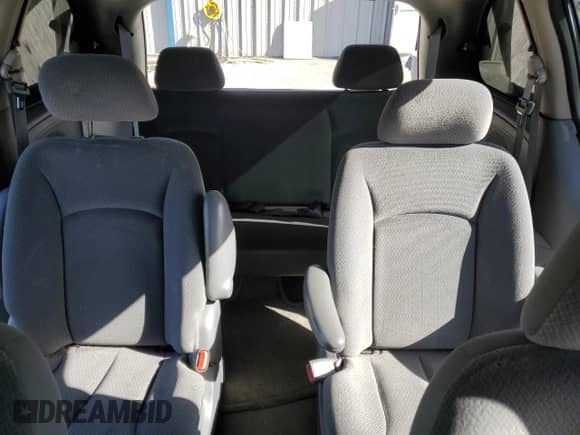 2006 Dodge Caravan SXT с VIN 1D4GP45RX6B518349, выставлен на аукционе Copart как лот 74997484 с пробегом 96 597 миль миль и На запчасти • Non repairable. История ставок и продаж доступна на DreamBid. Изображение 10.