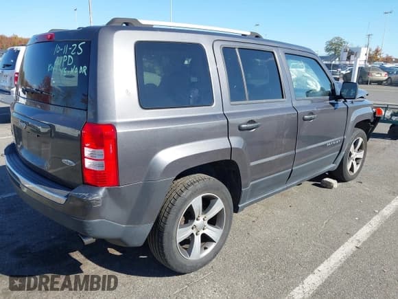 ✅ 2016 Jeep Patriot Latitude • VIN: 1C4NJRFB2GD557575 • Lot: 43534599. Wystawiony na IAAI z przebiegiem 112 775 mil. Bezpłatny archiwum sprzedaży aukcyjnych z USA i szczegółowy raport historii pojazdu na DreamBid. Zdjęcie 4.