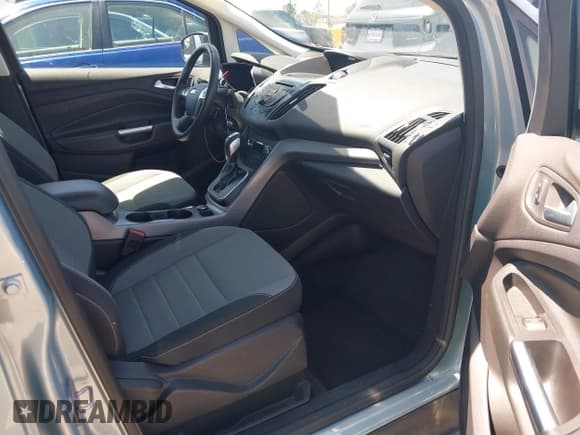 ✅ 2013 Ford C-Max SE • VIN: 1FADP5AU6DL549689 • Лот: 42404352. Опубликован ранее на IAAI с пробегом 50 536 миль. Бесплатный доступ к архиву аукционных продаж из США и подробный отчёт об истории автомобиля на DreamBid. Изображение 5.