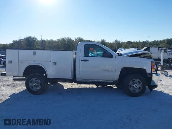 ✅ 2016 Chevrolet Silverado 2500HD Work Truck • VIN: 1GB0CUEG8GZ310184 • Лот: 41631951. Опубликован ранее на IAAI с пробегом 131 834 миль. Бесплатный доступ к архиву аукционных продаж из США и подробный отчёт об истории автомобиля на DreamBid. Изображение 12.