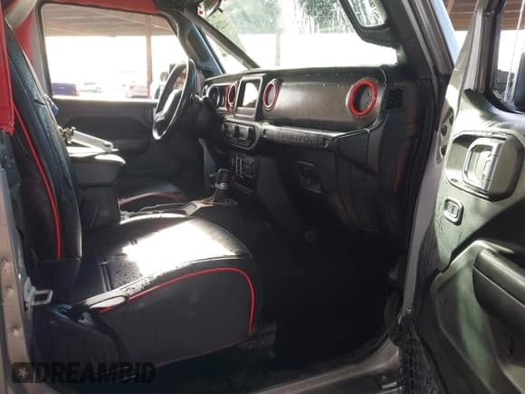 ✅ 2020 Jeep Wrangler Sport S • VIN: 1C4GJXAN9LW135767 • Lot: 41236318. Listed on IAAI with 62,951 mi. Free auction sales archive from the USA and detailed vehicle history report at DreamBid. Image 5.