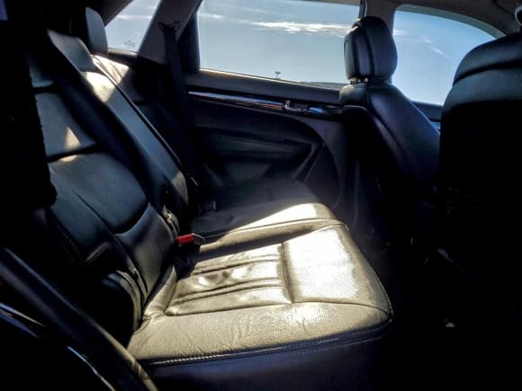 ✅ 2013 Kia Sorento EX • VIN: 5XYKUDA6XDG371058 • Lot: 94140285. Listed on Copart with 113,512 mi. Free auction sales archive from the USA and detailed vehicle history report at DreamBid. Image 11.