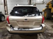 ✅ 2009 Subaru Outback Limited • VIN: 4S4BP66C797322028 • Lot: 92732775. Wystawiony na Copart z przebiegiem 175 865 mil. Bezpłatny archiwum sprzedaży aukcyjnych z USA i szczegółowy raport historii pojazdu na DreamBid. Zdjęcie 6.